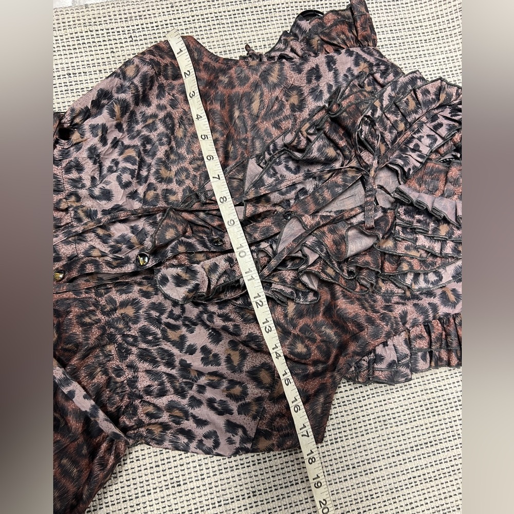 Lapis animal print cheetah ruffle belted sleeveless blouse top button front M - Picture 7 of 8